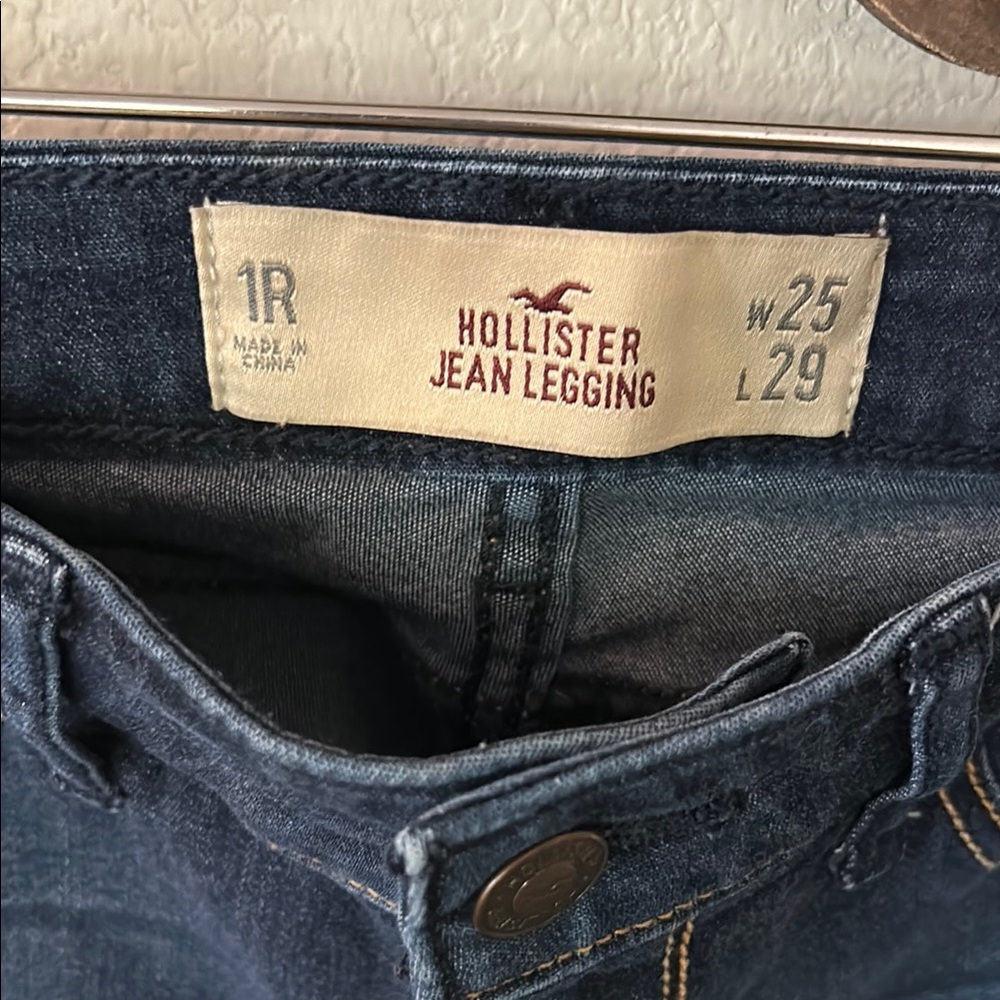 Hollister Dark Blue Jean Leggings Women’s Size 1R - Picture 7 of 7